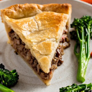 Steak and Ale Pie Large