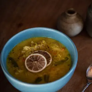 Thai Yellow Chicken Curry, steamed rice & greens - RTE Micro Meal