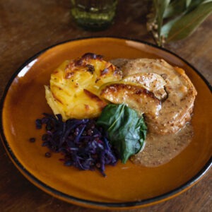 Pork Belly, Potato Gratin, Braised Red Cabbage & Green Beans RTE Micro Meal